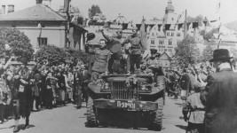 SMpříjezd Rudé armády do Semil 10.5.1945, sbírka MPG Semily